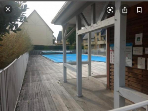 F3 proche Deauville Piscine